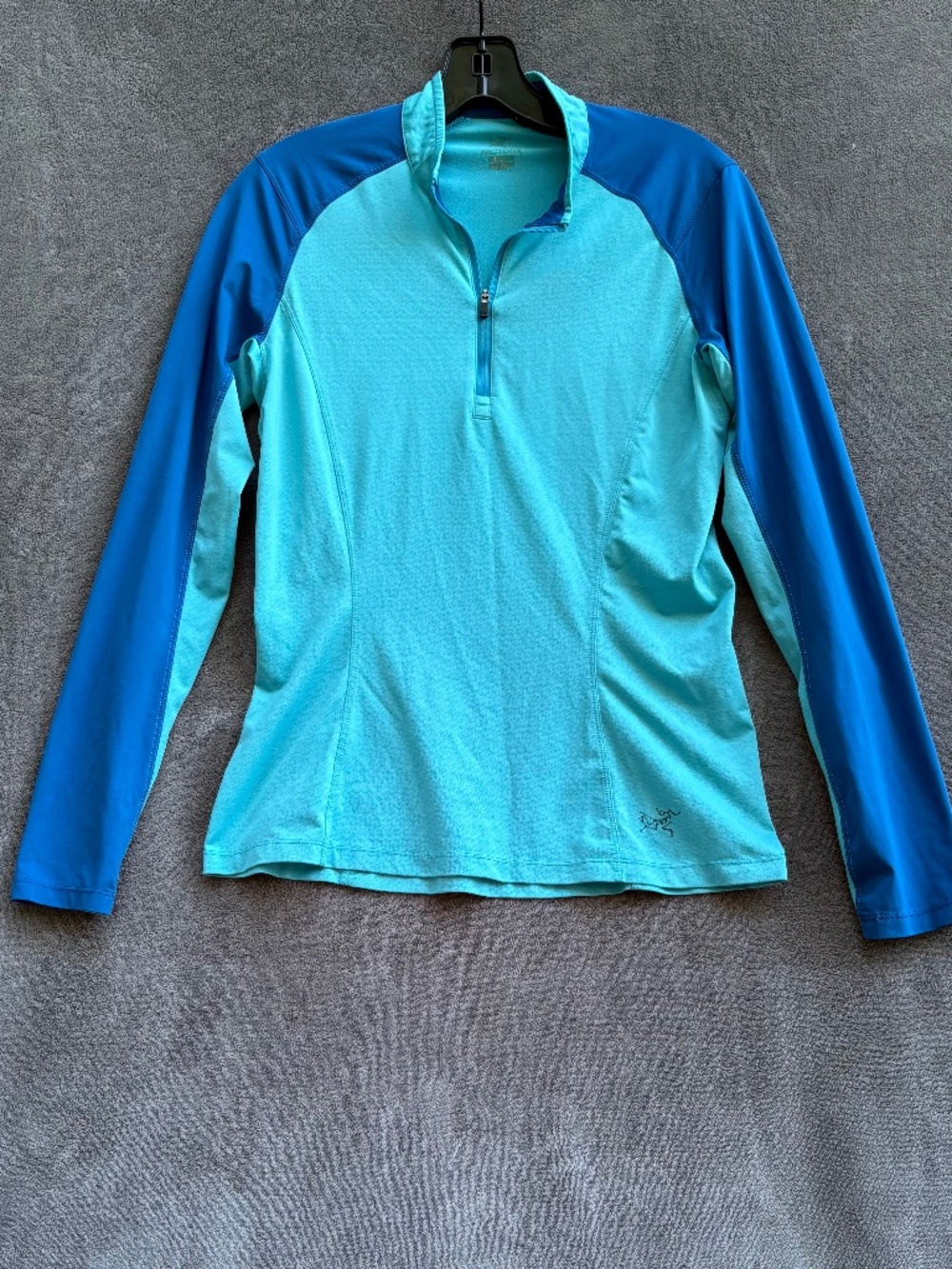 Arc’teryx 1/4 Zip Neck Performance Base Layer Women’s Light Weight Pullover